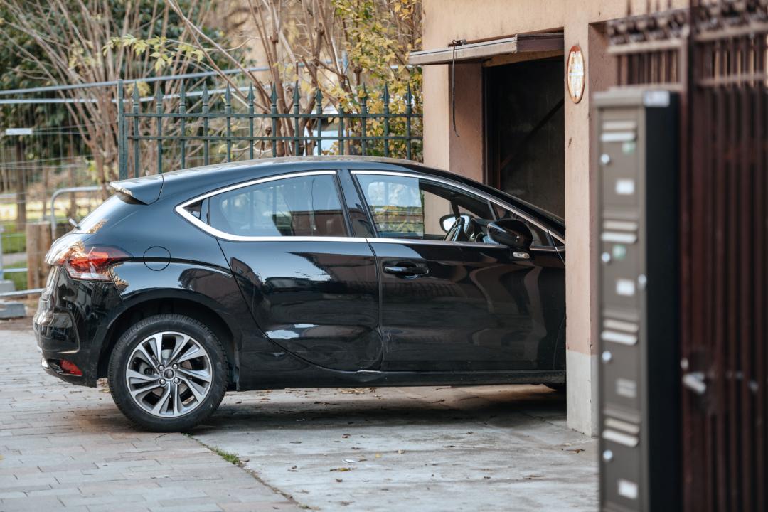 Por quanto tempo um carro pode ficar parado na garagem?