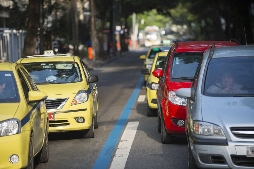 táxis e uber gnv no rio de janeiro